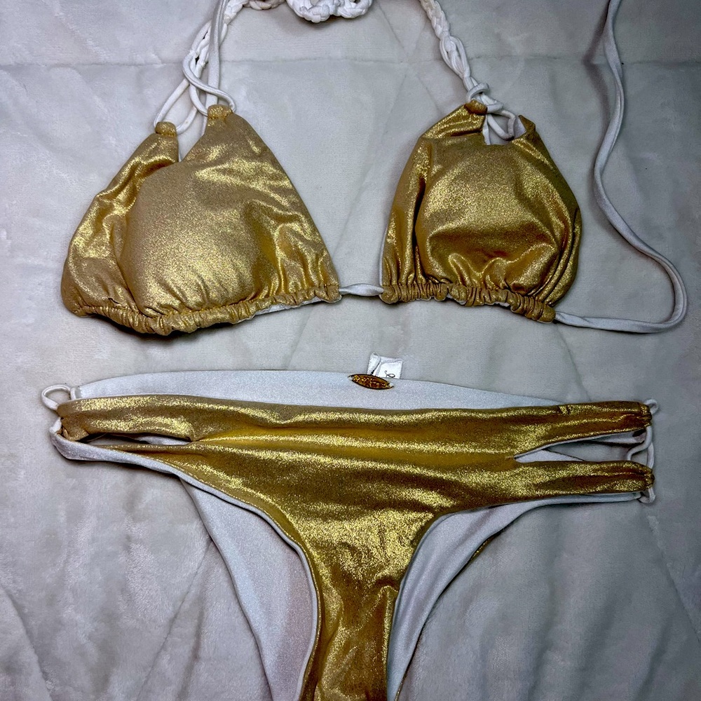 Luli Fama reversible bikini